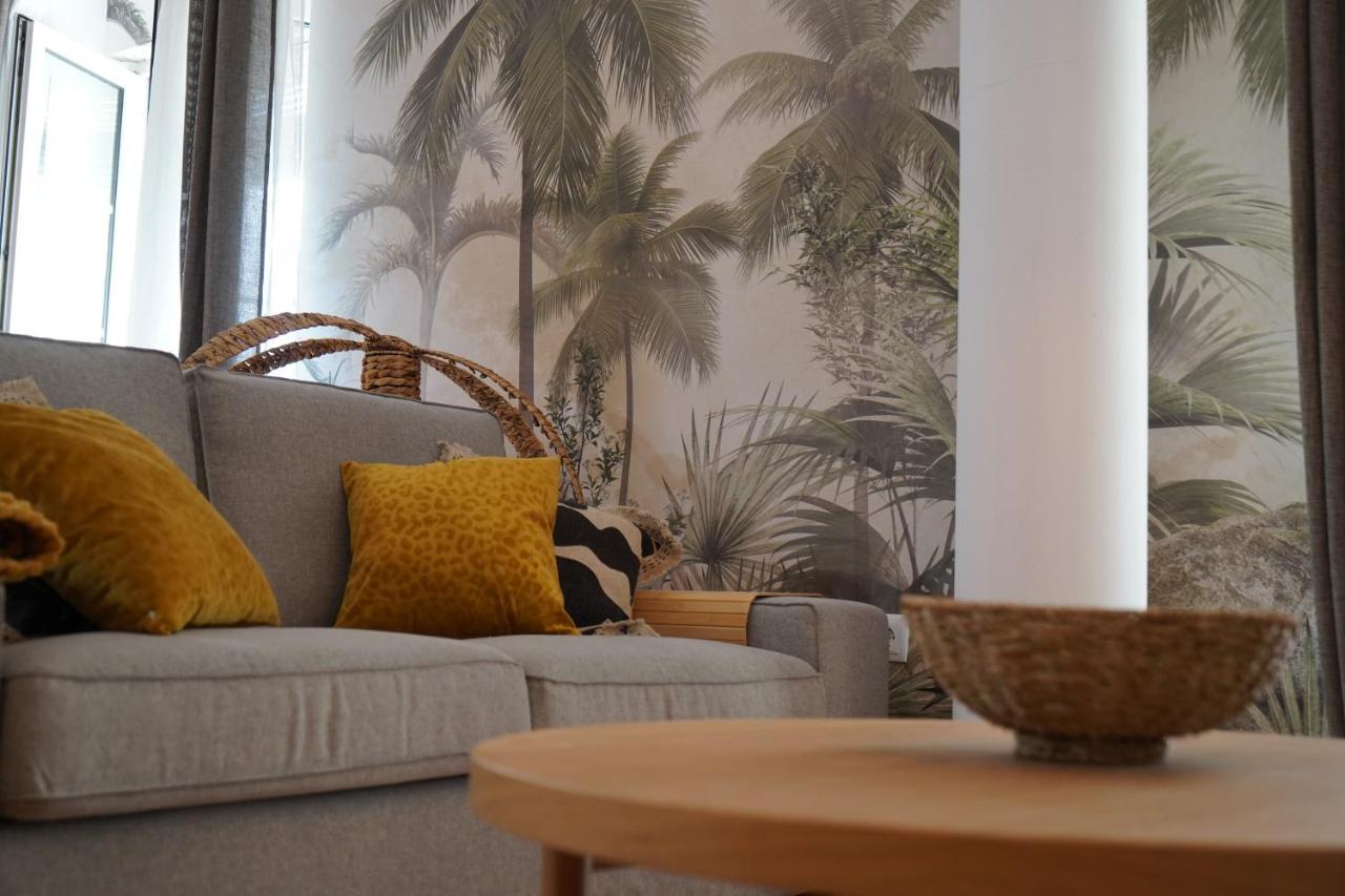 Edificio Amarillo En El Barrio Apartment Аликанте Екстериор снимка
